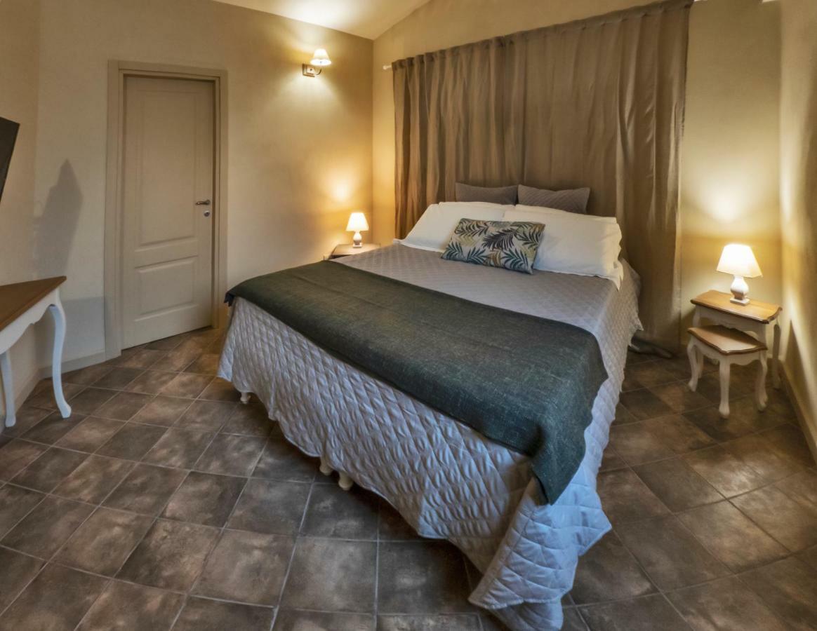 Locanda Don Uzzo Aci SantʼAntonio Esterno foto