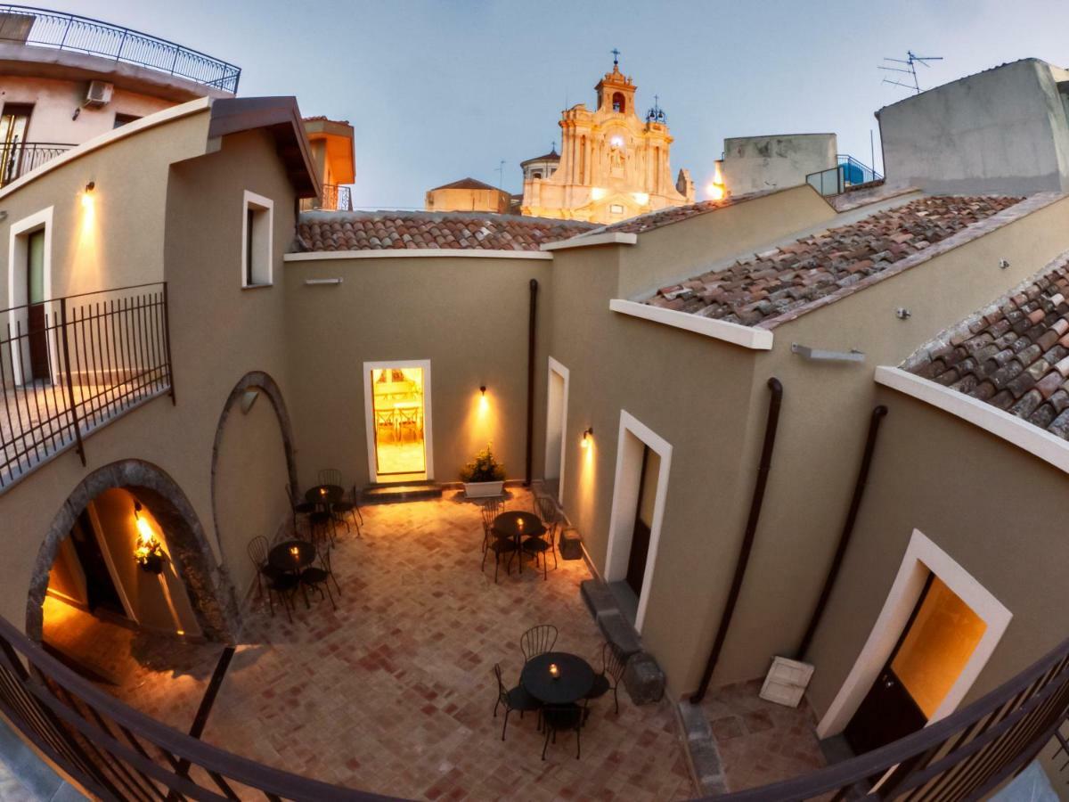 Locanda Don Uzzo Aci SantʼAntonio Esterno foto