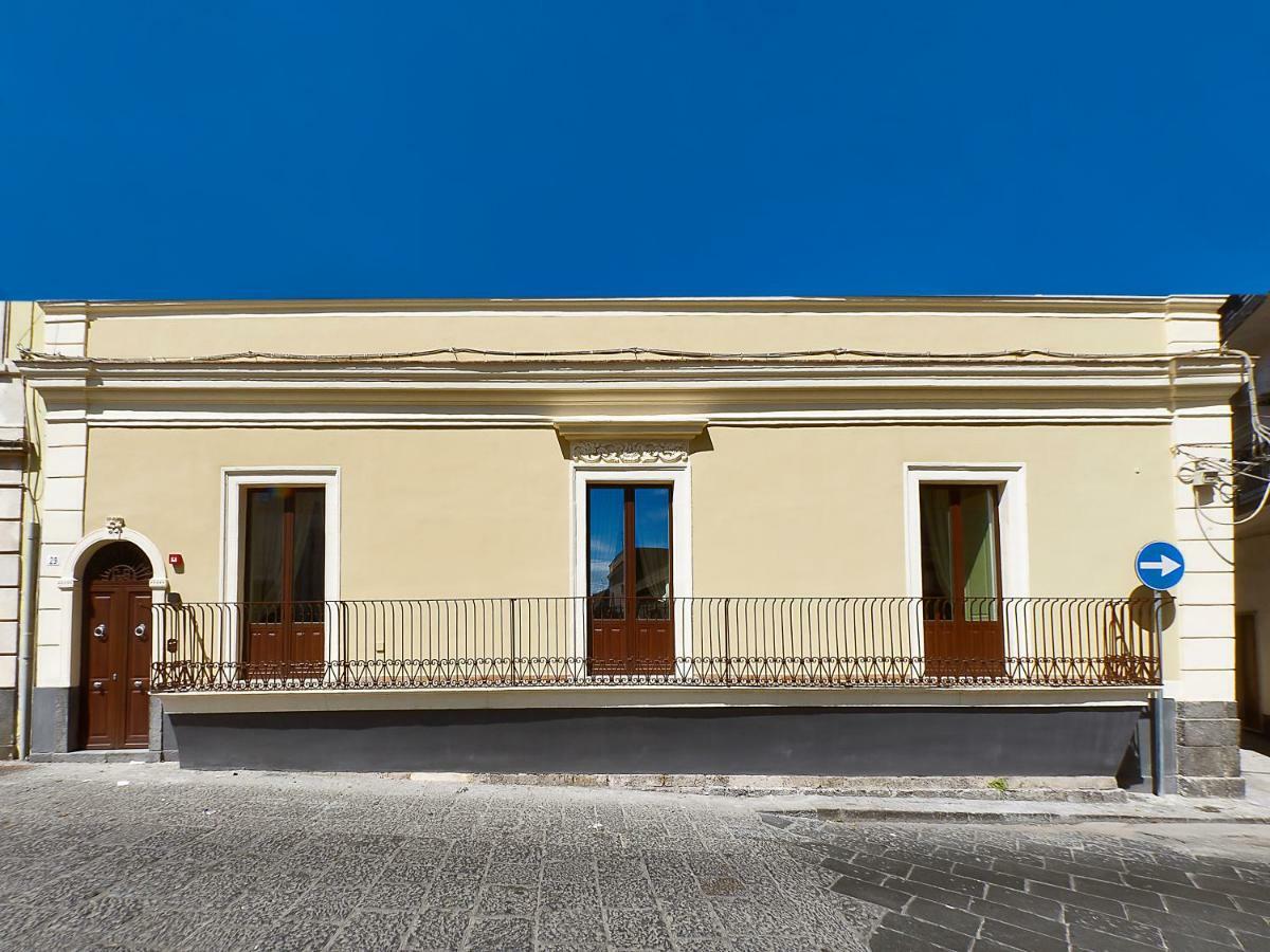 Locanda Don Uzzo Aci SantʼAntonio Esterno foto